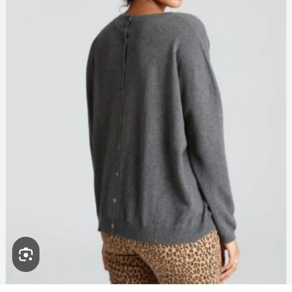 Aqua Heather Gray Cashmere Snap Back Pullover Sweater sz S Very Oversized